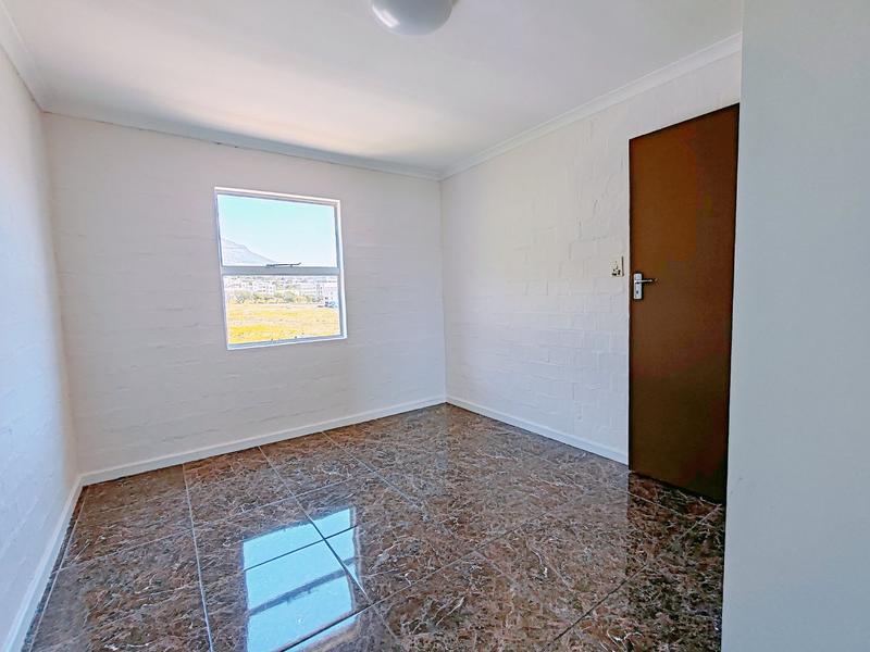 To Let 2 Bedroom Property for Rent in Zonnebloem Western Cape